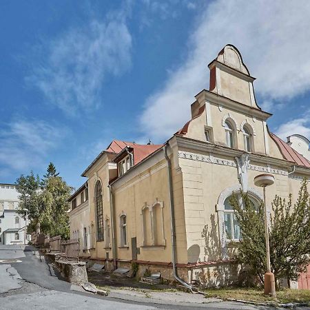 Apartman Villa Eiche マリアーンスケー・ラーズニェ エクステリア 写真