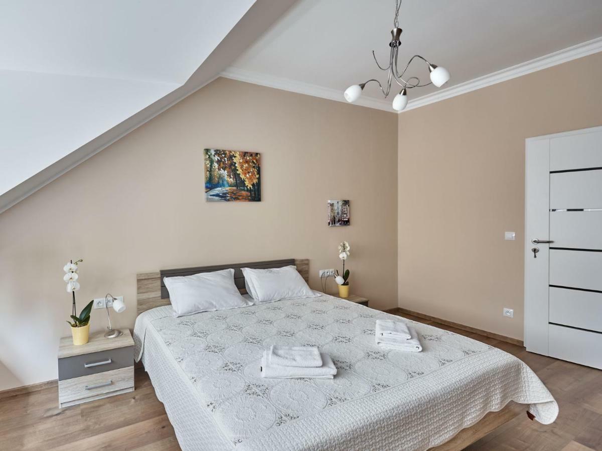 Apartman Villa Eiche マリアーンスケー・ラーズニェ エクステリア 写真